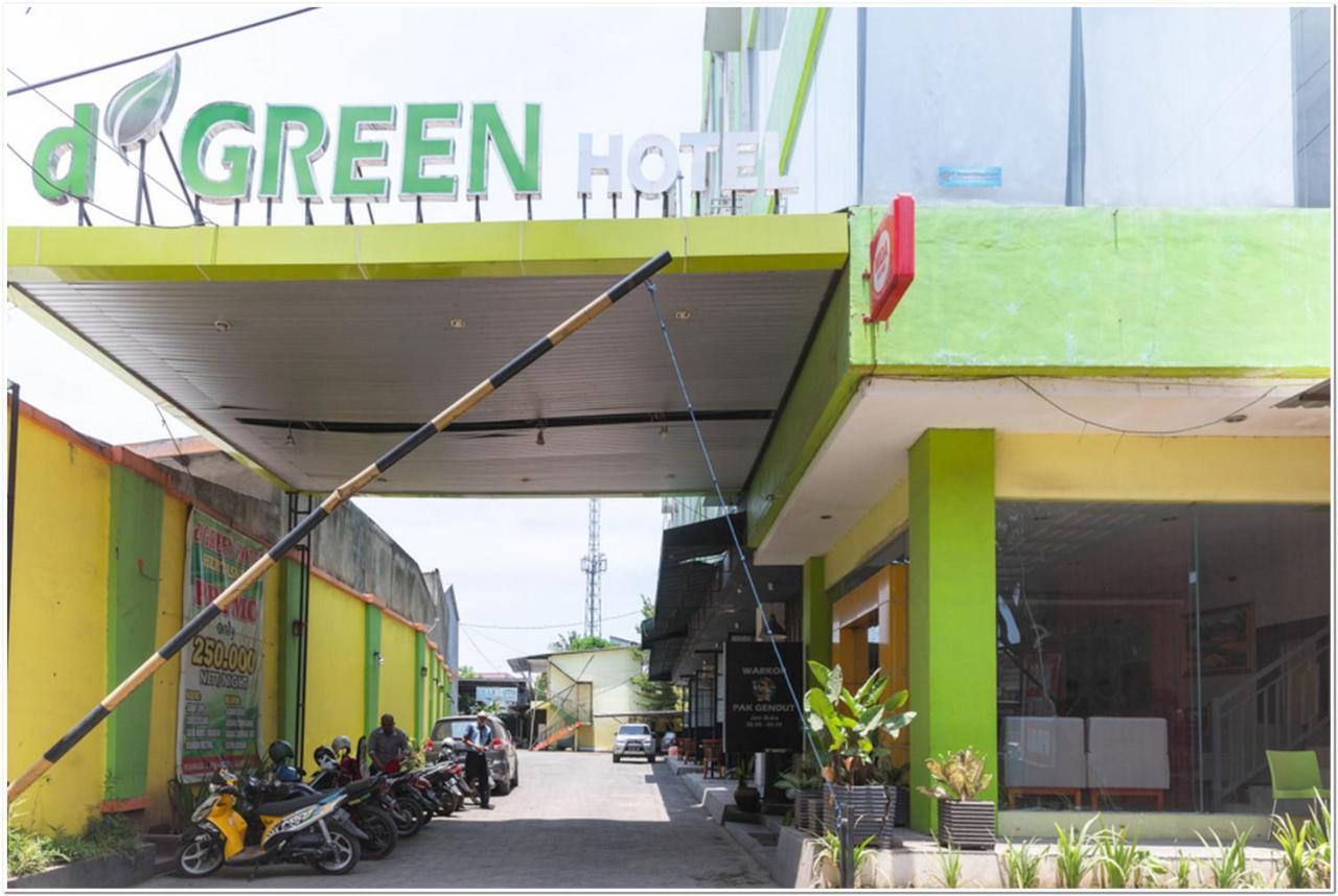 Reddoorz Plus @ Hertasning Area Makassar Bagian luar foto